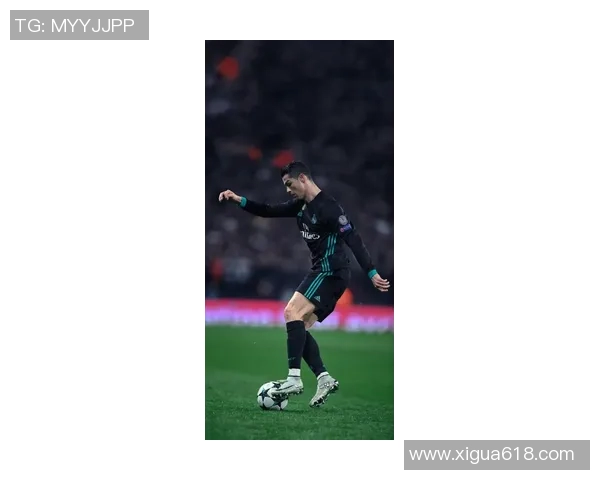 高清精选足球巨星C罗帅气瞬间精彩图片大全收藏版